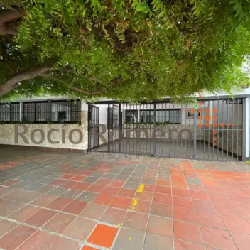 #1103 - Casa en Cúcuta en arriendo de 265m², 4 habitaciones y 2 parqueaderos - 1