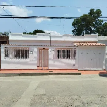 #1247 - Casa en Cúcuta en venta de 170m², 3 habitaciones y 1 parqueadero - 1