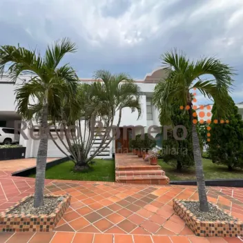 #1344 - Casa en conjunto cerrado en Teniscúcuta en venta de 420m², 4 habitaciones y 4 parqueaderos - 1