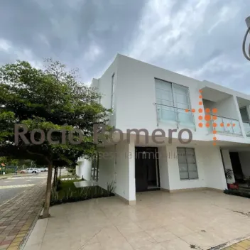#1358 - Casa en conjunto cerrado en Los Patios en venta de 144m², 3 habitaciones y 2 parqueaderos - 1