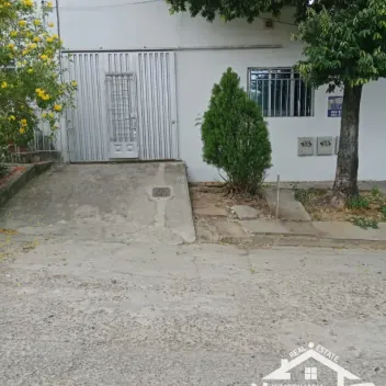 #1405 - Casa en Cúcuta en venta de 275m², 6 habitaciones - 3