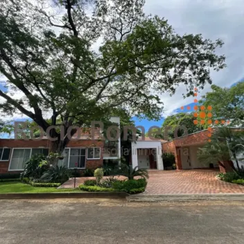 #1434 - Casa en conjunto cerrado en Villa del Rosario en venta de 1350m², 6 habitaciones y 4 parqueaderos - 1