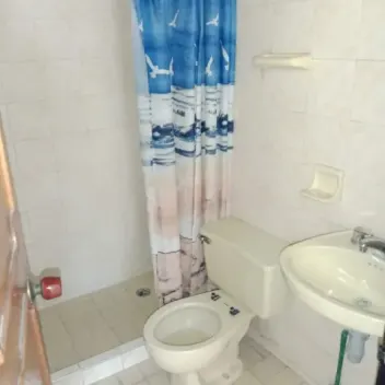 #1559 - Casa en Cúcuta en arriendo de 432m², 8 habitaciones y 4 parqueaderos - 19