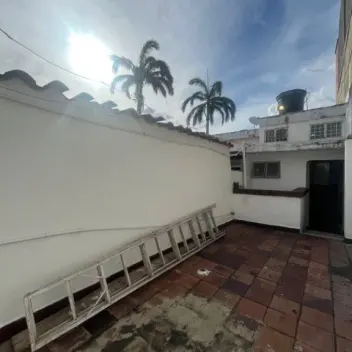 #1560 - Casa en Cúcuta en arriendo de 382m², 7 habitaciones y 2 parqueaderos - 2