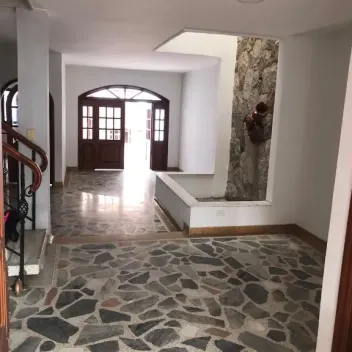 #1684 - Casa en Cúcuta en venta de 207m², 3 habitaciones y 2 parqueaderos - 1