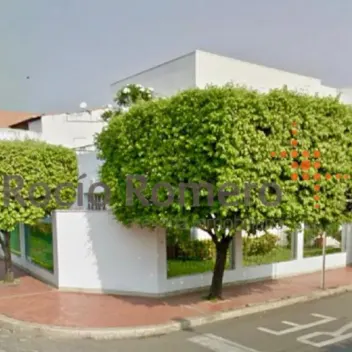 #1713 - Casa en Cúcuta en venta de 400m², 6 habitaciones y 5 parqueaderos - 1