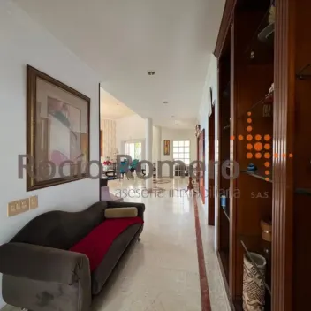 #1713 - Casa en Cúcuta en venta de 400m², 6 habitaciones y 5 parqueaderos - 3