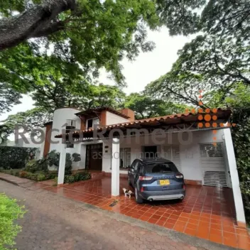 #1722 - Casa en conjunto cerrado en Villa del Rosario en venta de 450m², 5 habitaciones y 2 parqueaderos - 2