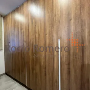 #1785 - Casa en  en venta de 380m², 4 habitaciones y 3 parqueaderos - 9