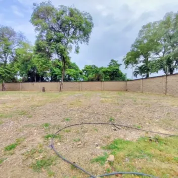 #1821 - Lote en venta en Villa del Rosario de 800m² - 2