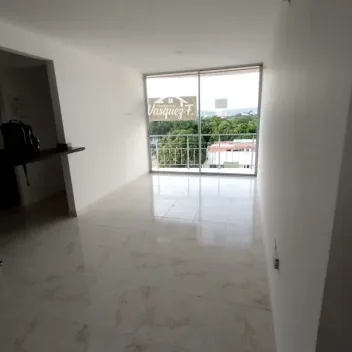 #1823 - Apartamento en arriendo en Cúcuta de 86m², 3 habitaciones y 1 parqueadero - 2