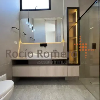 #1825 - Casa en conjunto cerrado en venta en  de 283m², 4 habitaciones y 2 parqueaderos - 17