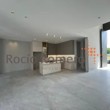 #1825 - Casa en conjunto cerrado en venta en  de 283m², 4 habitaciones y 2 parqueaderos - 3