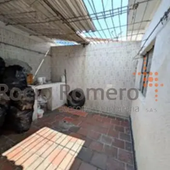 #1830 - Casa en venta en Los Patios de 350m², 7 habitaciones y 1 parqueadero - 7