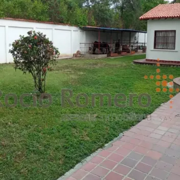 #1838 - Casa en venta en Cúcuta de 400m², 4 habitaciones y 4 parqueaderos - 4