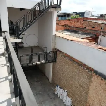 #1852 - Casa en venta en Cúcuta de 1385m², 15 habitaciones y 12 parqueaderos - 2