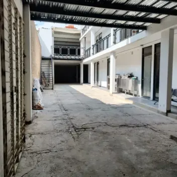 #1852 - Casa en venta en Cúcuta de 1385m², 15 habitaciones y 12 parqueaderos - 12