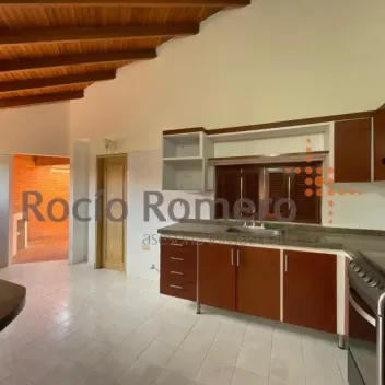 #1869 - Casa en conjunto cerrado en venta en Cúcuta de 500m², 3 habitaciones y 2 parqueaderos - 3