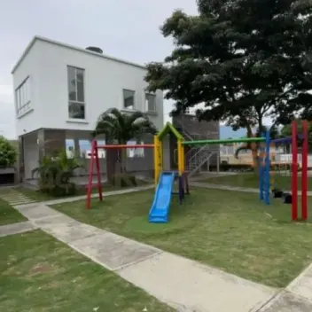 #1879 - Casa en conjunto cerrado en venta en Villa del Rosario de 130m², 4 habitaciones y 2 parqueaderos - 17