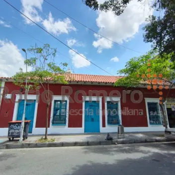 #1881 - Casa en venta en Cúcuta de 435m² y 4 habitaciones - 1