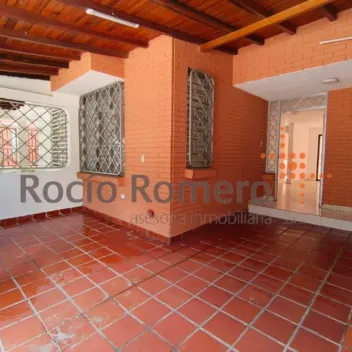 #1885 - Casa en venta en Cúcuta de 180m², 3 habitaciones y 1 parqueadero - 2