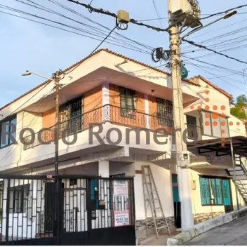 #1886 - Casa en venta en Cúcuta de 192m² y 5 habitaciones - 1