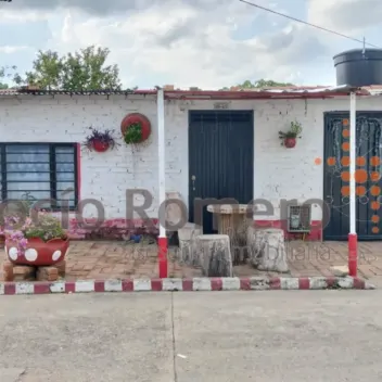 #1888 - Casa en venta en Los Patios de 71m² y 3 habitaciones - 1