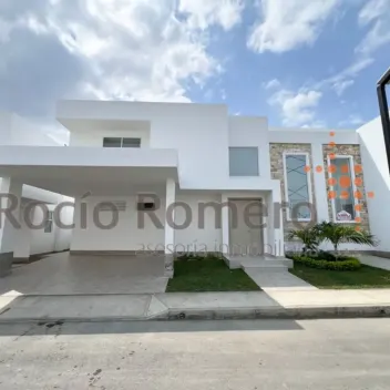 #1902 - Casa en conjunto cerrado en venta en Villa del Rosario de 180m², 4 habitaciones y 2 parqueaderos - 1