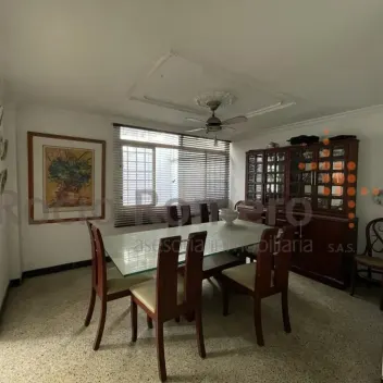 #1909 - Casa en arriendo en Cúcuta de 300m², 4 habitaciones y 1 parqueadero - 6