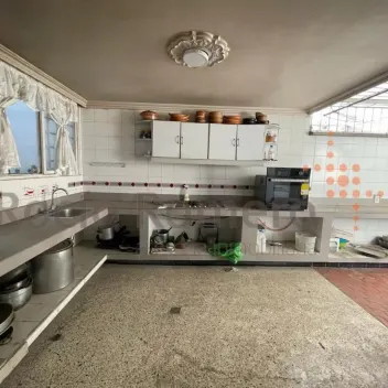 #1909 - Casa en arriendo en Cúcuta de 300m², 4 habitaciones y 1 parqueadero - 5