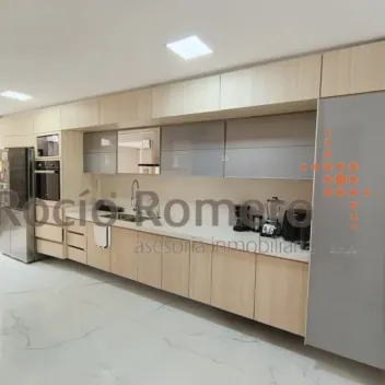 #1983 - Casa en conjunto cerrado en venta en Cúcuta de 256m², 5 habitaciones y 2 parqueaderos - 6