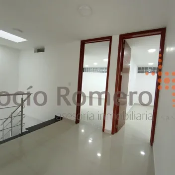 #2181 - Oficina en arriendo en Cúcuta de 150m² y 2 parqueaderos - 6