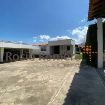 #2251 - Casa en venta en Chinácota de 1000m², 3 habitaciones y 6 parqueaderos - 2