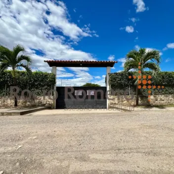 #2251 - Casa en venta en Chinácota de 1000m², 3 habitaciones y 6 parqueaderos - 1