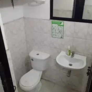 #2334 - Local en venta en Cúcuta de 300m², 2 ambientes y 2 parqueaderos - 5