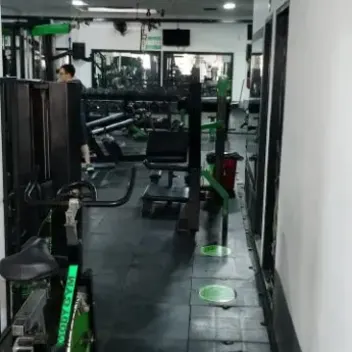 #2334 - Local en venta en Cúcuta de 300m², 2 ambientes y 2 parqueaderos - 9