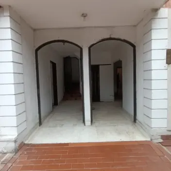 #2356 - Casa en venta en Cúcuta de 331m², 6 habitaciones y 4 parqueaderos - 2