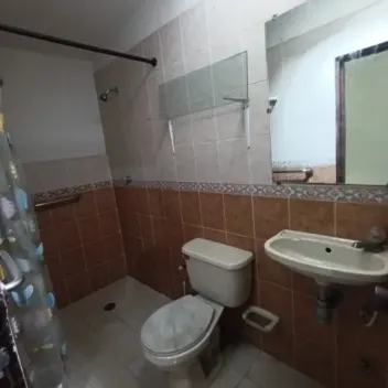 #2356 - Casa en venta en Cúcuta de 331m², 6 habitaciones y 4 parqueaderos - 17