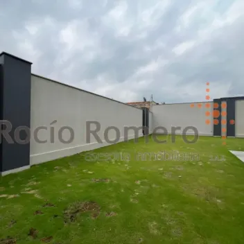 #2407 - Casa en conjunto cerrado en venta en  de 521m², 3 habitaciones y 4 parqueaderos - 14