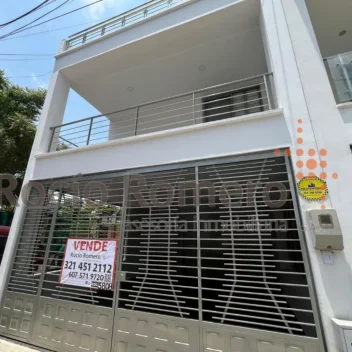 #2412 - Casa en venta en Cúcuta de 205m², 3 habitaciones y 2 parqueaderos - 1