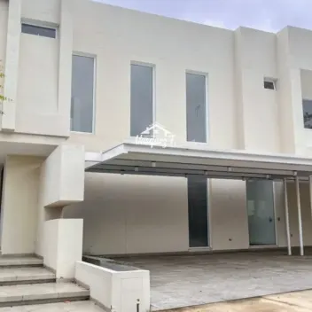#2430 - Casa en conjunto cerrado en venta en Los Patios de 800m², 6 habitaciones y 5 parqueaderos - 1