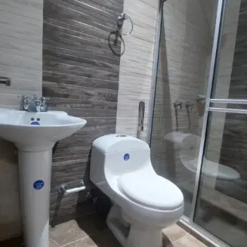 #2434 - Casa en venta en Los Patios de 239m², 4 habitaciones y 1 parqueadero - 6
