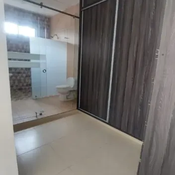 #2434 - Casa en venta en Los Patios de 239m², 4 habitaciones y 1 parqueadero - 10