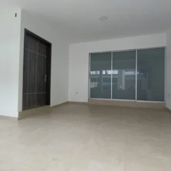 #2434 - Casa en venta en Los Patios de 239m², 4 habitaciones y 1 parqueadero - 2