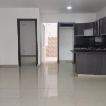 #2437 - Casa en venta en Los Patios de 239m², 4 habitaciones y 1 parqueadero - 2
