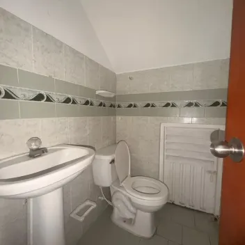 #2444 - Casa en conjunto cerrado en venta en Cúcuta de 180m², 4 habitaciones y 2 parqueaderos - 8