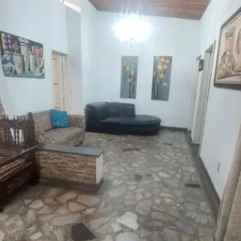 #2451 - Casa en arriendo en Cúcuta de 372m², 5 habitaciones y 2 parqueaderos - 4