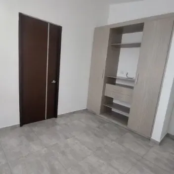 #2452 - Casa en conjunto cerrado en arriendo en  de 250m², 3 habitaciones y 3 parqueaderos - 16