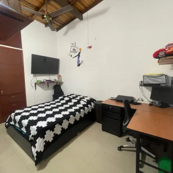#2458 - Casa en venta en Los Patios de 95m², 3 habitaciones y 1 parqueadero - 6