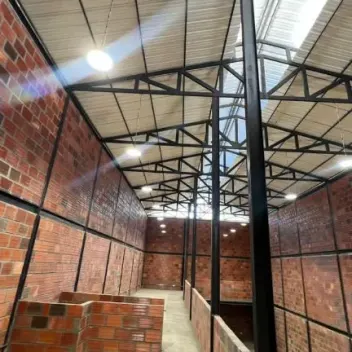 #2461 - Bodega en venta en Cúcuta de 420m² y 11 parqueaderos - 2
